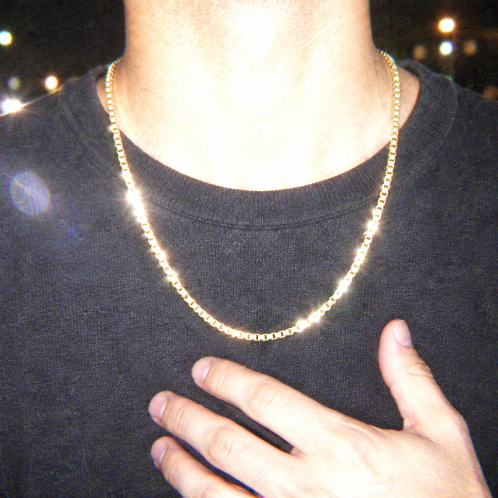 Boxy-Kette Gold In Action