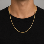 Boxy-Kette Gold am Model